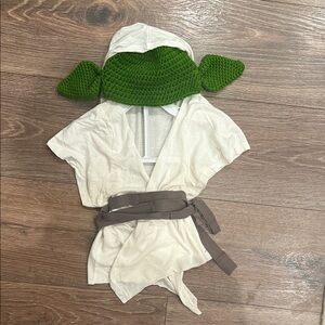 Baby/infant Yoda costume NEW